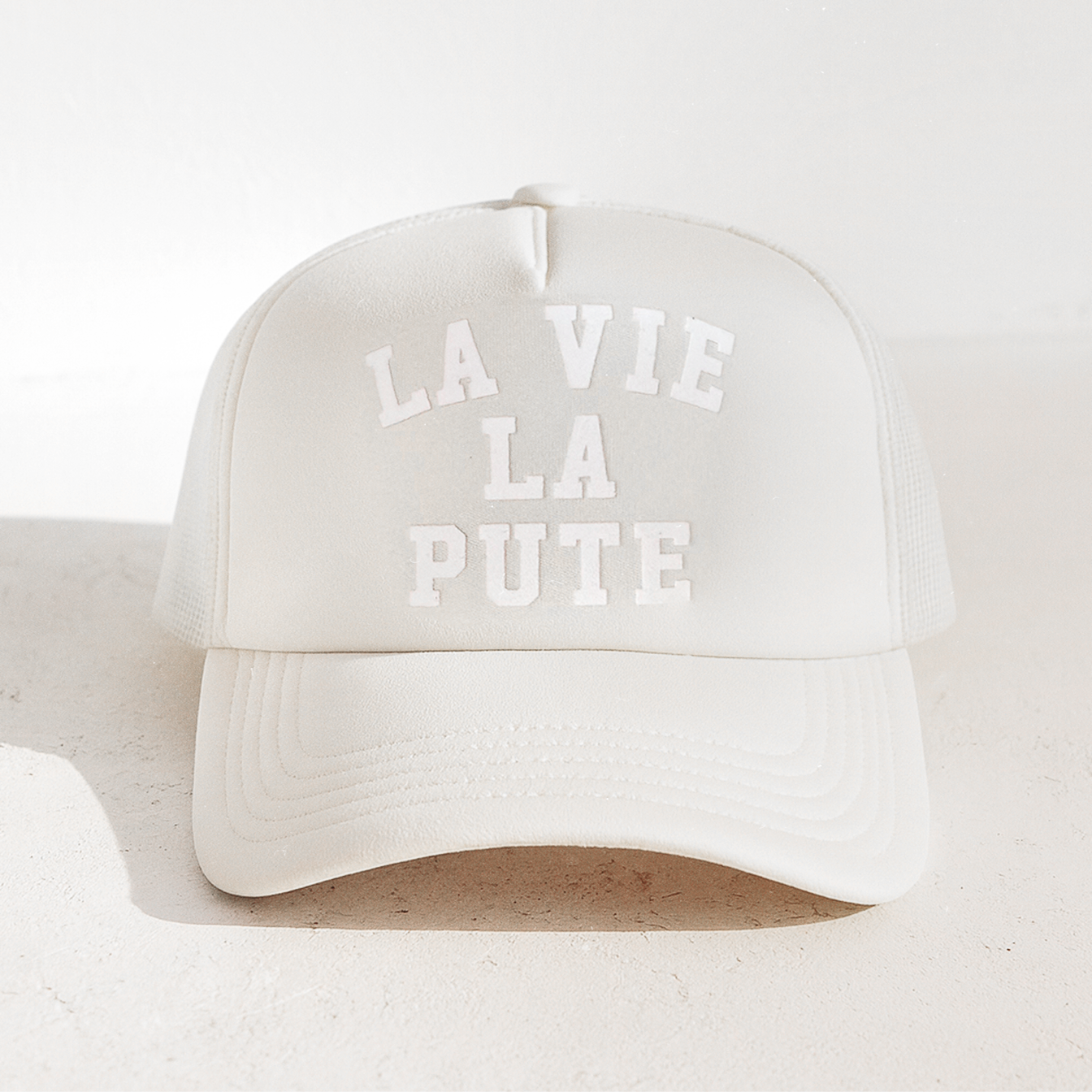 LA WHITE BLOC TR*CKER